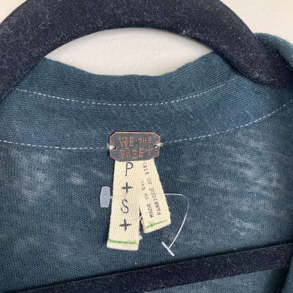 We the Free Navy Button Down Top Brand New - Picture 3 of 7